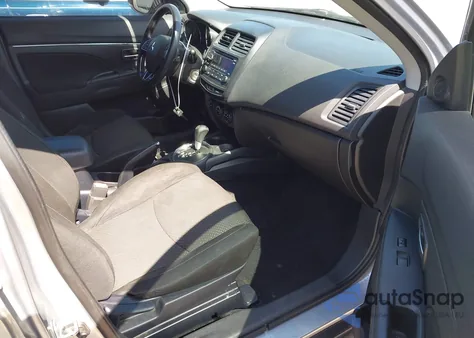 2016 Mitsubishi Outlander Sport 2.0 Es z USA, uszkodzony, nr VIN JA4AP3AU3GZ064438